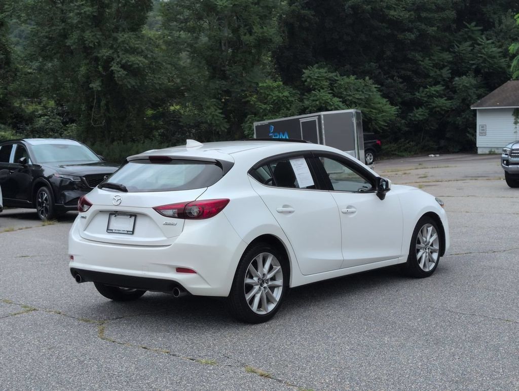 Used 2017 MAZDA MAZDA3 Grand Touring FWD image 4