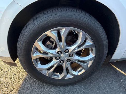Used 2019 Buick Enclave Avenir w/ Trailering Package, 5000 lbs. AWD/4WD image 5