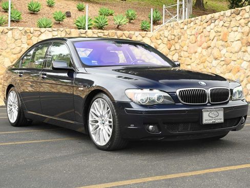 Used 2007 BMW 750i RWD image 1