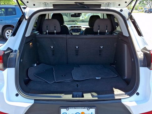 Certified 2023 Chevrolet TrailBlazer LT w/ Convenience Package AWD/4WD image 29