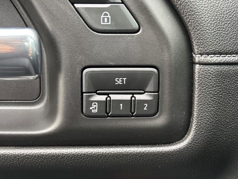 Used 2020 Chevrolet Silverado 1500 High Country w/ Technology Package image 29