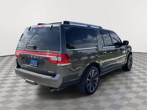 Used 2016 Lincoln Navigator L Reserve AWD/4WD image 13