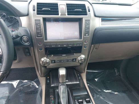 Used 2020 Lexus GX 460 Premium AWD/4WD image 21