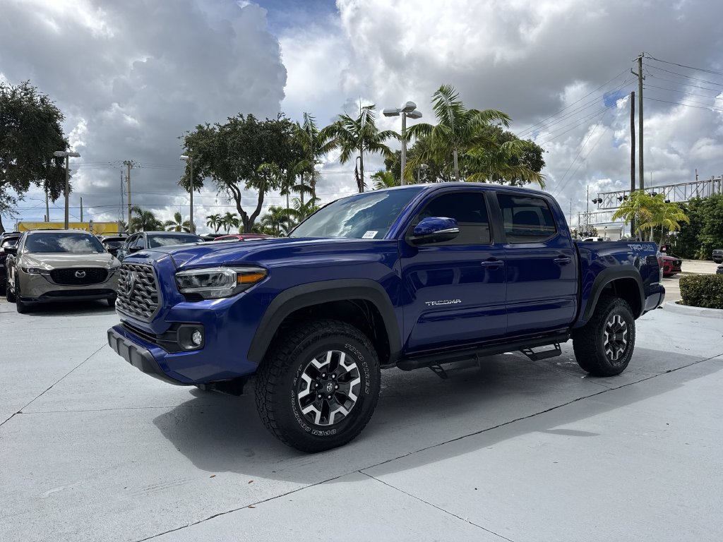 Used 2023 Toyota Tacoma TRD Off-Road w/ TRD Premium Off Road Package AWD/4WD image 28
