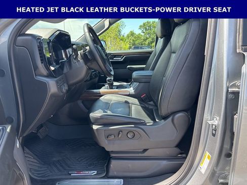 Used 2025 Chevrolet Silverado 1500 LT Trail Boss w/ Convenience Package II AWD/4WD image 5
