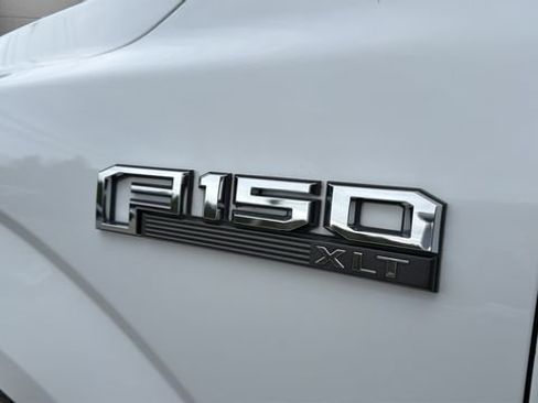 Used 2018 Ford F150 XLT w/ XTR Package image 32