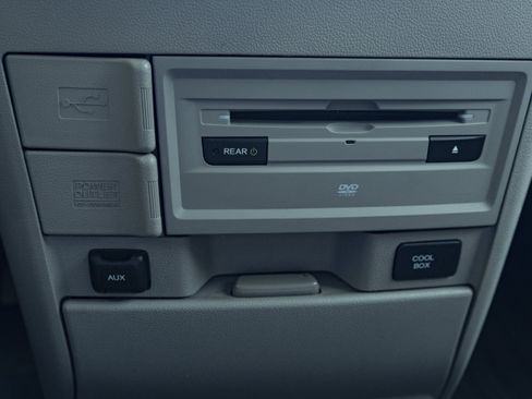 Used 2014 Honda Odyssey Touring image 29