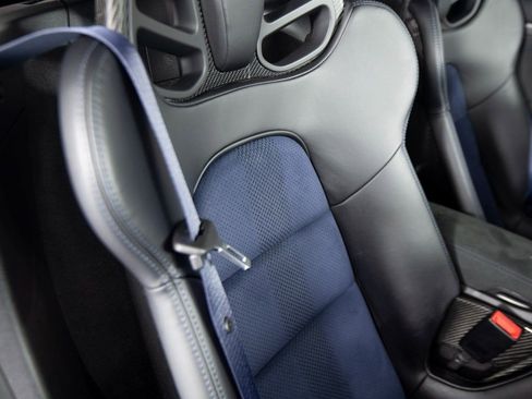 Used 2025 Porsche 718 Cayman GT4 RS image 42