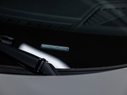 Used 2025 Porsche 911 Carrera image 48