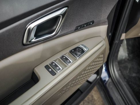New 2026 Kia Carnival EX FWD image 20