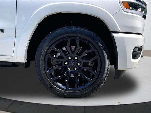 Used 2025 RAM 1500 Limited AWD/4WD image 35
