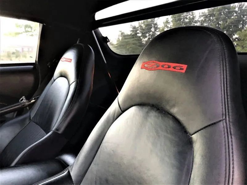 Used 2001 Chevrolet Corvette Z06 w/ Memory Pkg RWD image 29