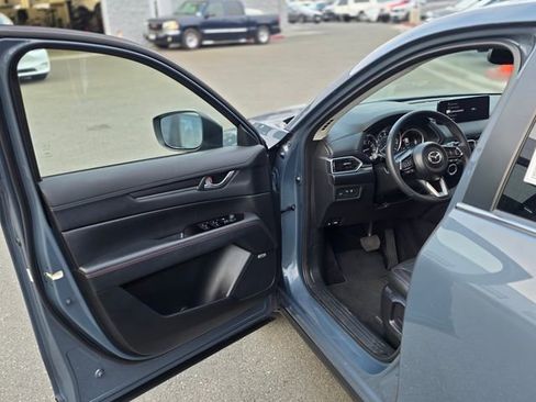 Certified 2023 MAZDA CX-5 Carbon Edition image 37