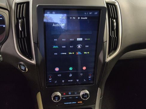 Used 2024 Ford Edge SEL image 25