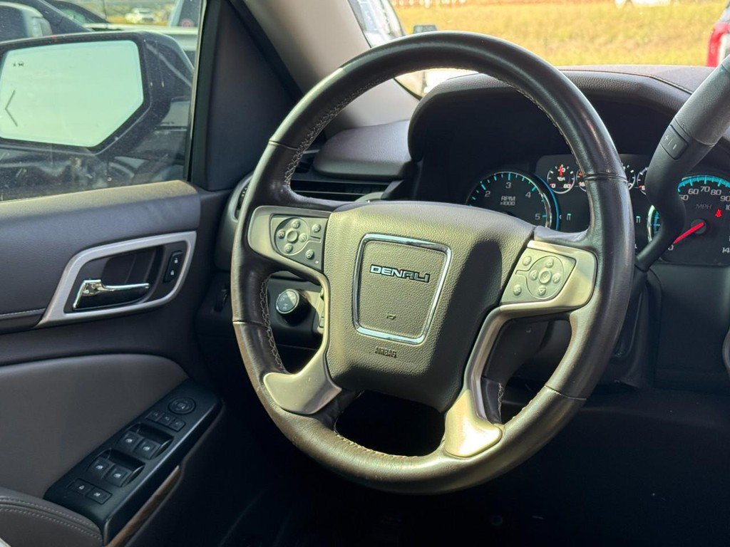 Used 2020 GMC Yukon Denali w/ Open Road Package AWD/4WD image 16