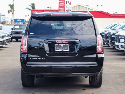 Used 2018 GMC Yukon XL SLT w/ Open Road Package AWD/4WD image 5