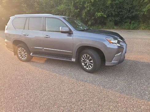 Used 2016 Lexus GX 460 Luxury w/ Preferred Accessory Package AWD/4WD image 22