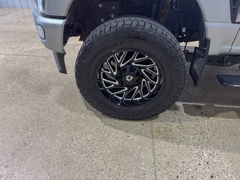 Used 2024 Ford F250 Platinum AWD/4WD image 26
