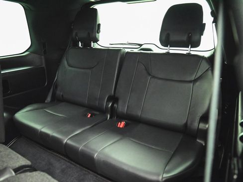 Used 2021 Lexus LX 570 4WD w/ Sport Package image 42