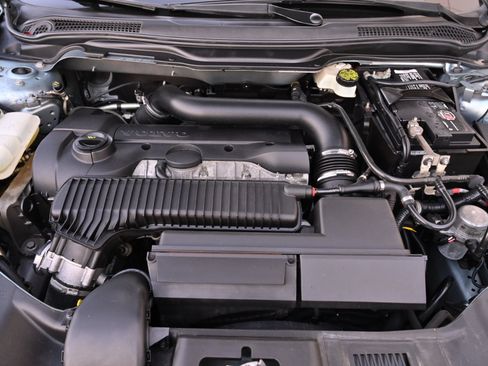 Used 2008 Volvo C70 T5 image 29