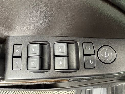 Used 2018 Chevrolet Tahoe LT image 14