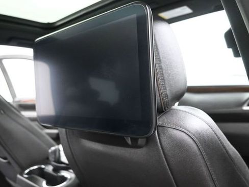 Used 2023 Chevrolet Tahoe High Country w/ Advanced Technology Package RWD image 12
