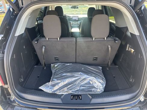 Certified 2022 Ford Explorer XLT image 30