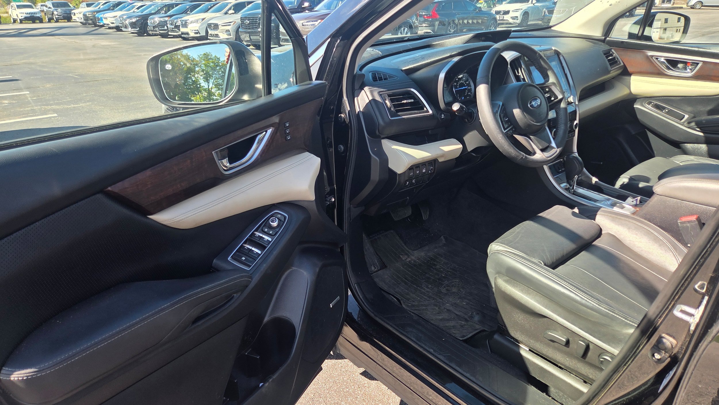 Used 2022 Subaru Ascent Touring w/ Popular Package #2A AWD/4WD image 4