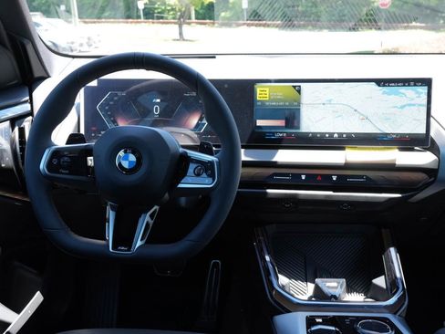 Used 2026 BMW X3 xDrive30i w/ Premium Package AWD/4WD image 3