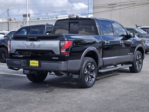 Used 2024 Nissan Titan Platinum Reserve w/ Moonroof Package image 5
