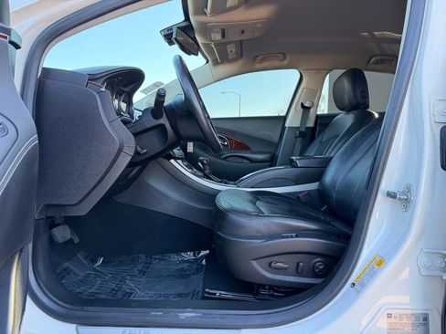 Used 2013 Buick LaCrosse Leather w/ Entertainment Package image 25