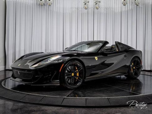 Used 2022 Ferrari 812 GTS RWD image 11