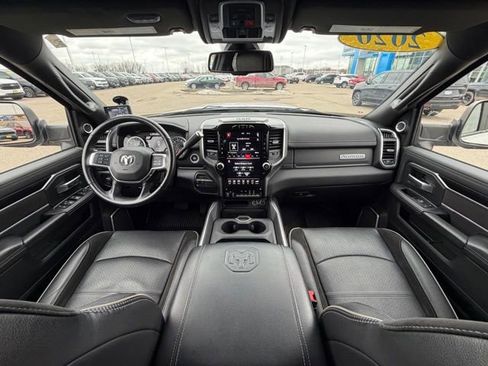 Used 2020 RAM 3500 Laramie image 28