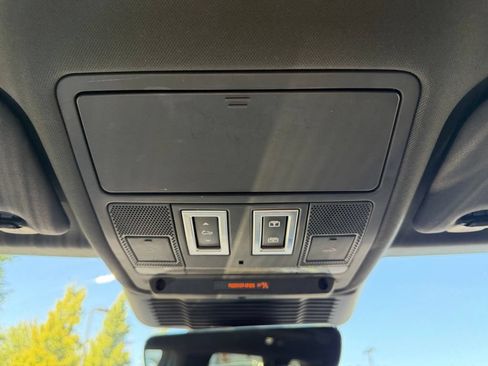Used 2023 Land Rover Range Rover Evoque R-Dynamic SE AWD/4WD image 27