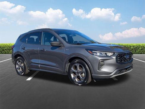 Used 2024 Ford Escape ST-Line image 2