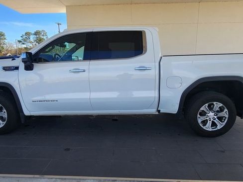 Used 2024 GMC Sierra 1500 SLT image 9