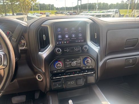 Used 2022 Chevrolet Silverado 1500 LTZ image 40