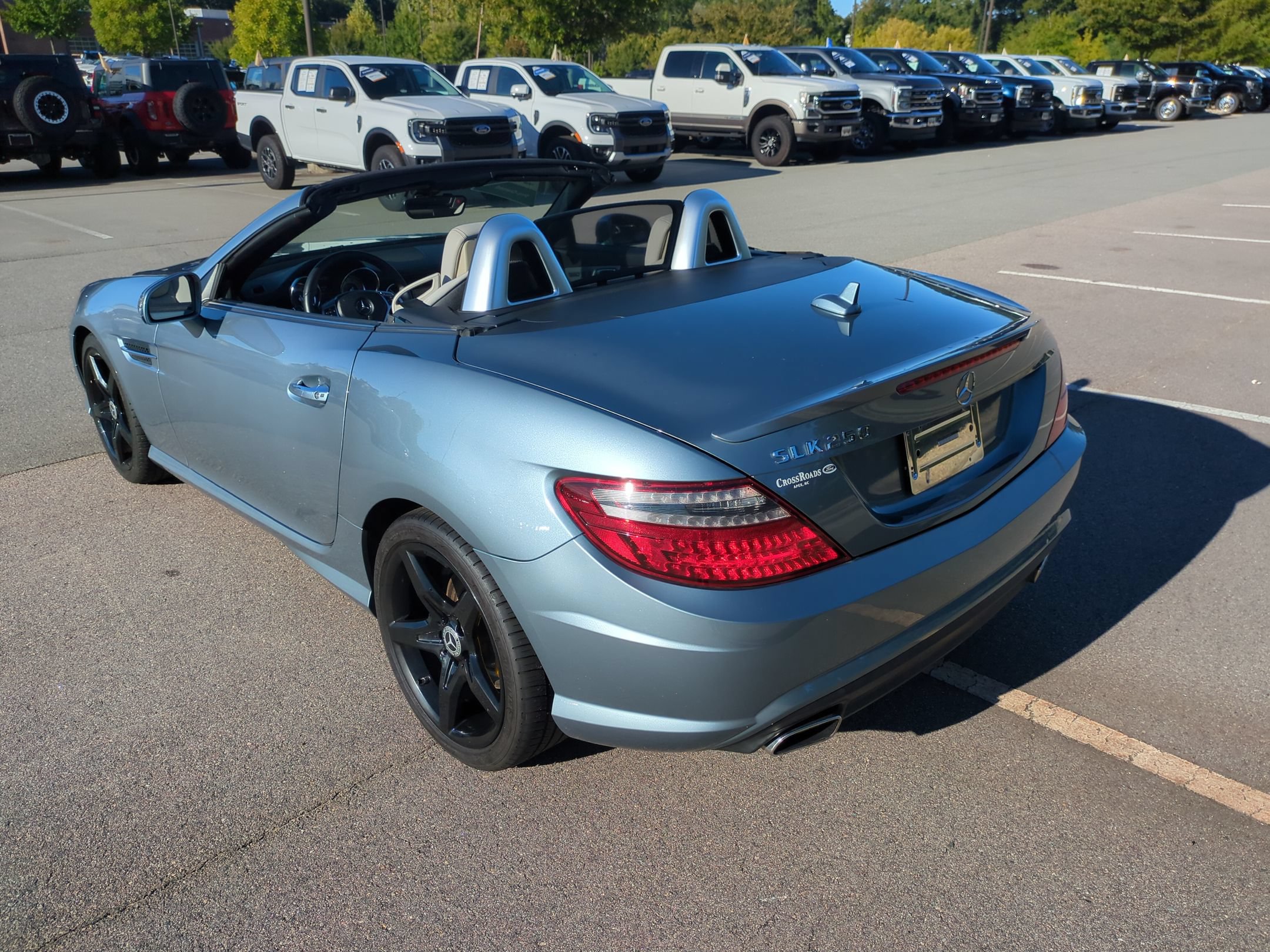 Used 2013 Mercedes-Benz SLK 250 image 36