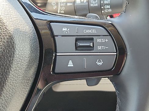 Used 2025 Honda Pilot EX-L image 23