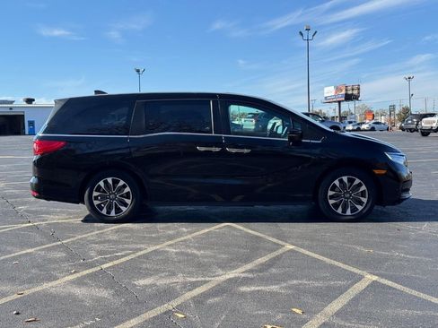 Certified 2024 Honda Odyssey EX-L image 2