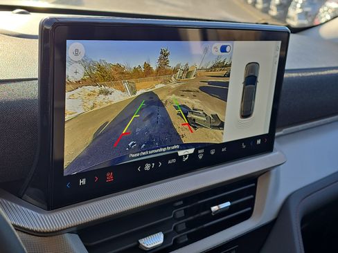 New 2026 Ford Explorer Active w/ Active Comfort Package image 22