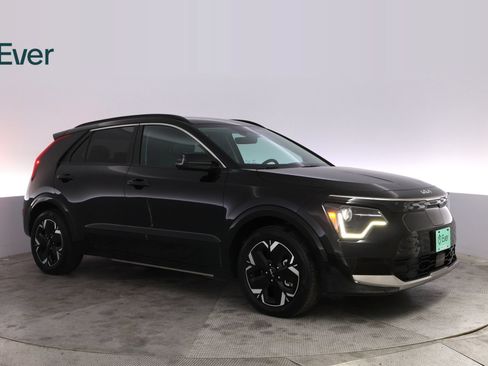 Used 2024 Kia Niro Wind w/ Wind Preserve Package FWD image 14
