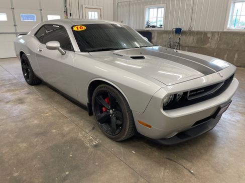 Used 2010 Dodge Challenger SRT8 w/ SRT Option Group II RWD image 7