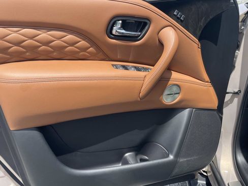 Used 2021 INFINITI QX80 Sensory RWD image 16