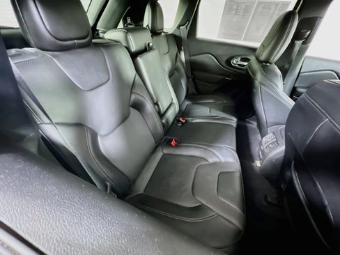 Used 2023 Jeep Cherokee Altitude Lux image 26