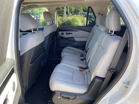 Used 2023 Honda Pilot Touring image 50