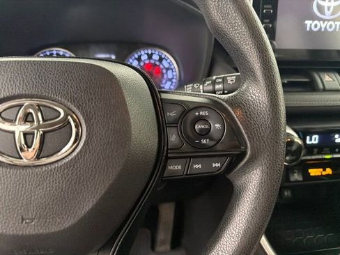 Used 2019 Toyota RAV4 XLE w/ Convenience Package AWD/4WD image 13