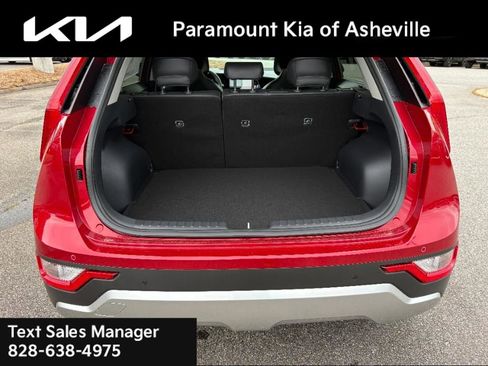 New 2025 Kia Niro EX image 29