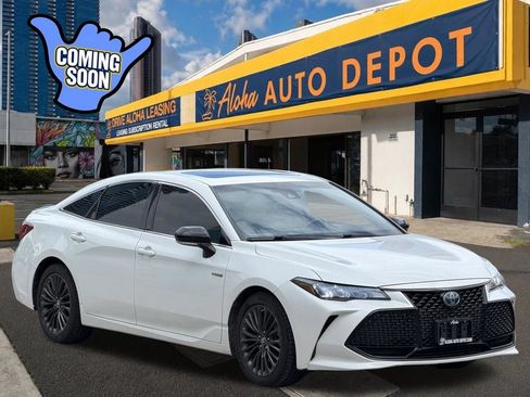 Used 2019 Toyota Avalon Limited FWD image 6