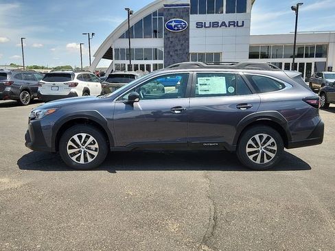 Used 2025 Subaru Outback 2.5i image 2